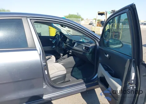 2020 Kia Rio S z USA, uszkodzony, nr VIN 3KPA24AD0LE347525